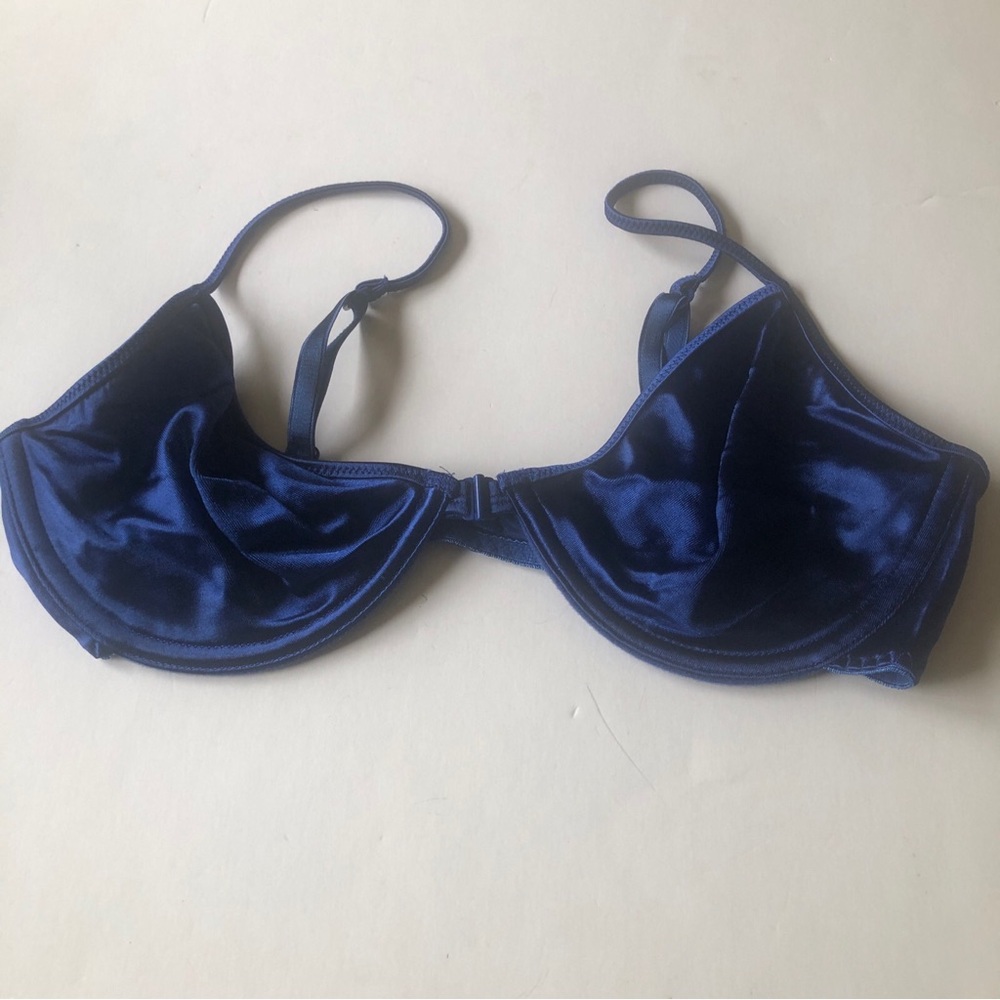 Victoria's Secret Navy Satin Underwire Bra Front Closure Vintage - Picture 2 of 10